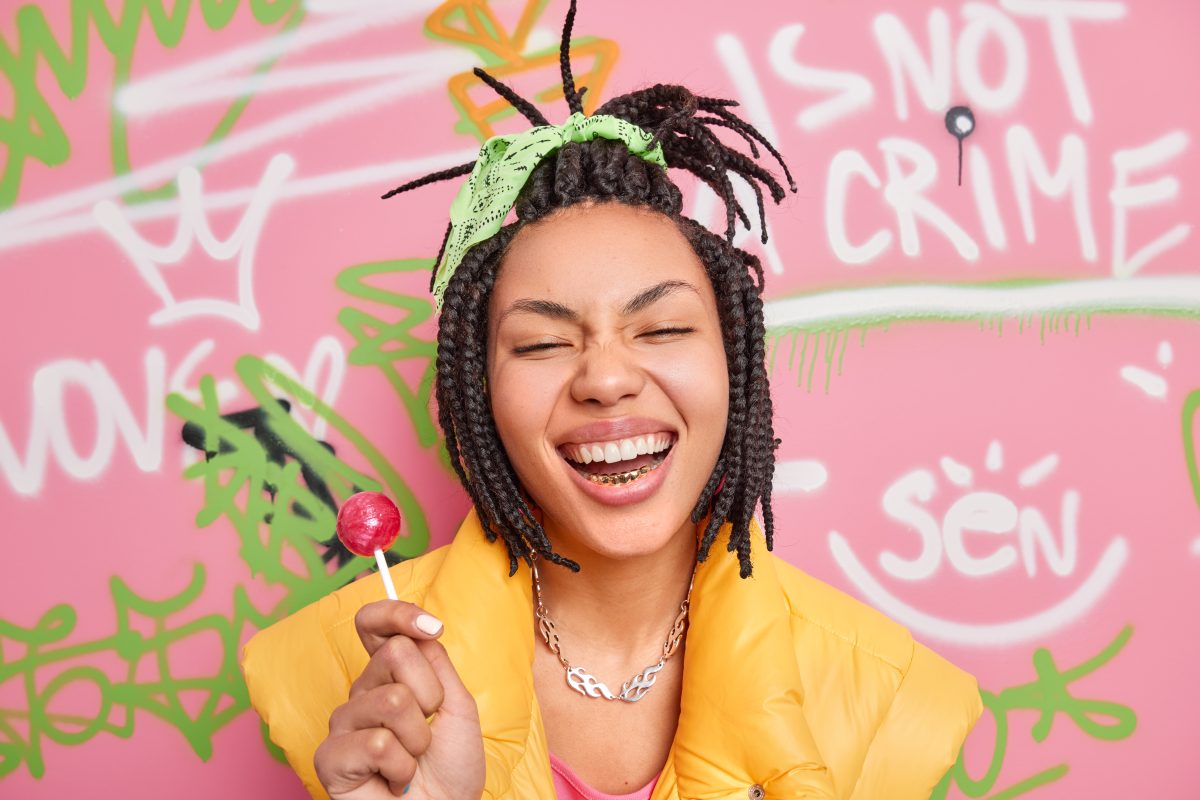 Best-Giggly-Weed-Strains-for-Fun-Highs-Top-Picks-scaled.